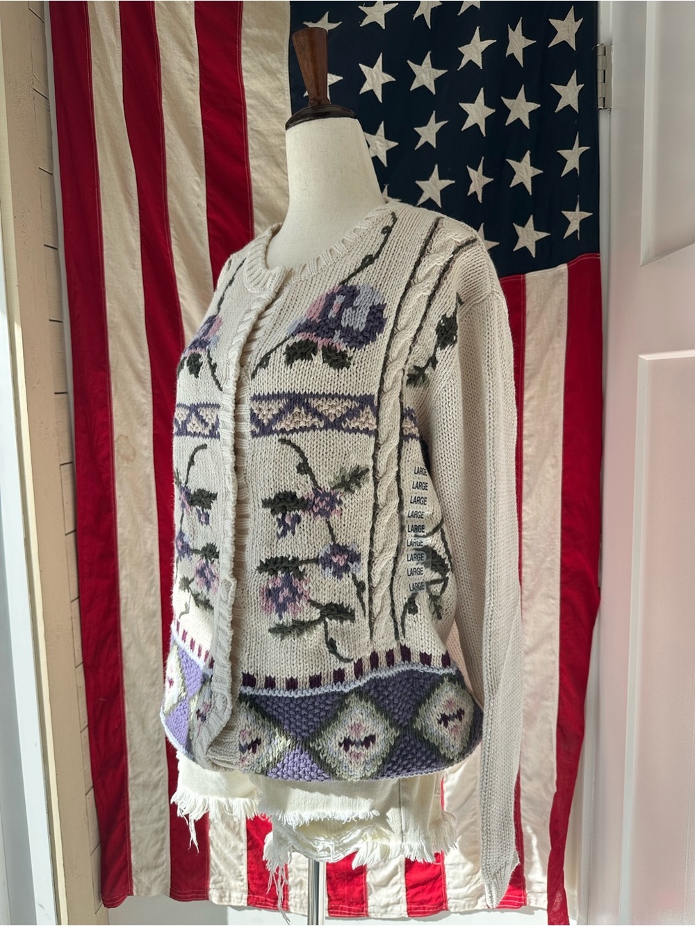 NWT David Loren Vintage Floral Embroidered Cardigan Sweater - Large